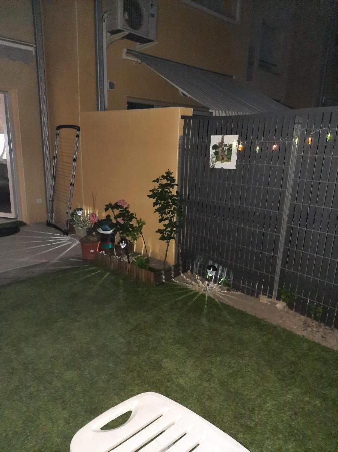 Maison Avec Jardin Люнель Екстер'єр фото